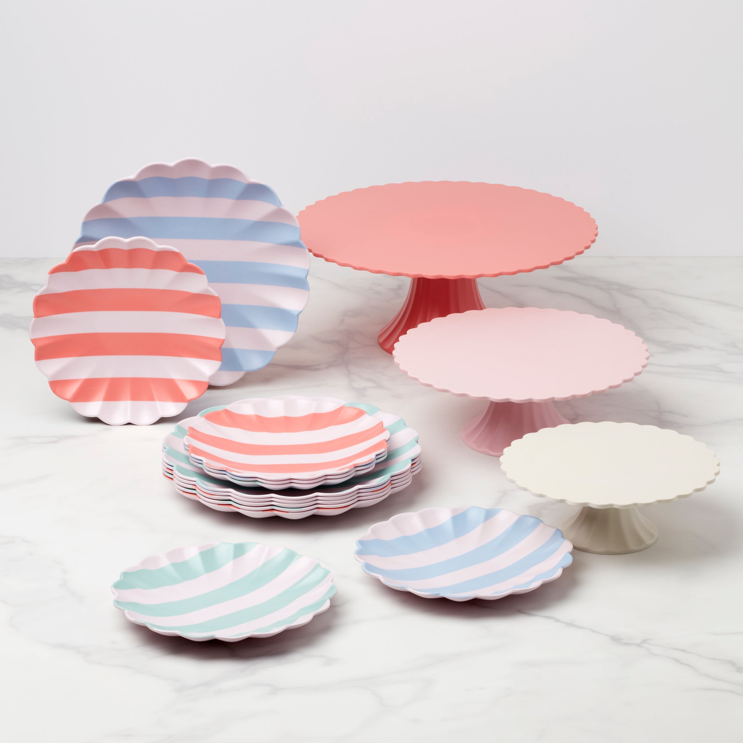 Medium Reusable Bamboo Cake Stand, Pink